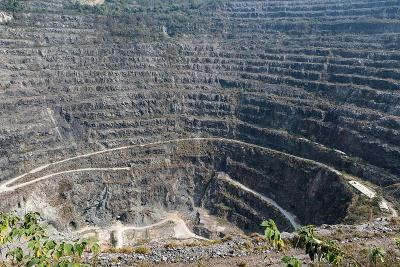 黄石为何这么“牛”：点石成金，创造“石头开花”奇迹