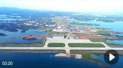 荆门“乘风逐浪”：水陆通用航空机场起飞，低空经济带火旅游