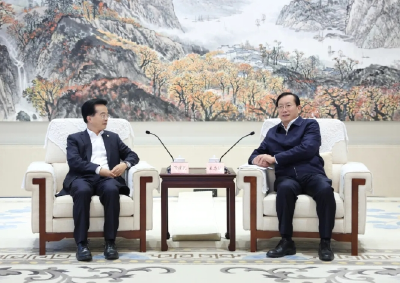 王忠林与招商局集团董事长缪建民座谈