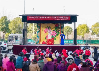 新春走基层·非遗年味丨老河口“板车剧团”何以青春