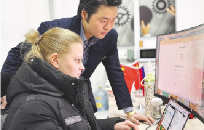 咸安小伙携俄罗斯籍妻子返乡创办物流公司