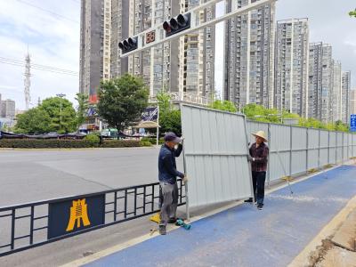 【报道追踪】多部门联合整治金湖大道交会路口出行难题