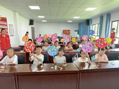 党群服务中心成为群众避暑好去处