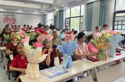 婆媳节“蔬花传情”树家风
