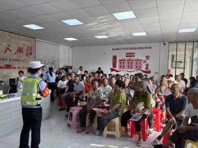 市交通管理大队：把交通安全知识送到村民身边