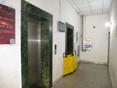 【民情直通车】电梯频“发病”，年检竟“过期”！ 谁在拿居民安全“开玩笑”？
