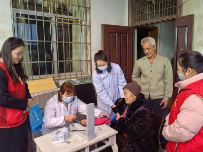 【图片新闻】上门义诊