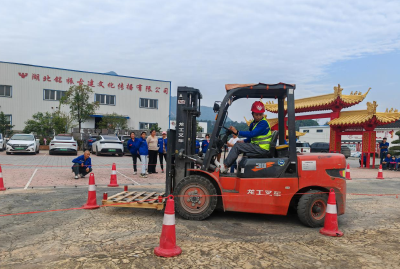 技能比武淬炼工匠本领