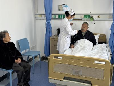 市人民医院：为患者大开“方便之门”