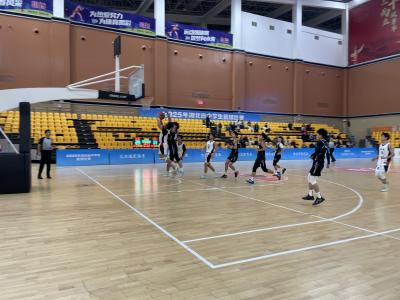 青春“篮”不住 激情燃冶城