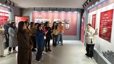 红色曹家晚 激扬青春志