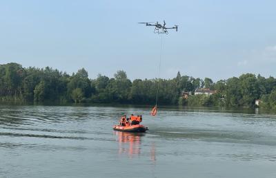 陈贵镇利用无人机技术为基层减负