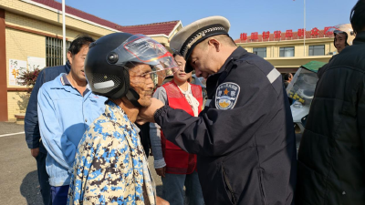 【图片新闻】交通安全“微课堂”