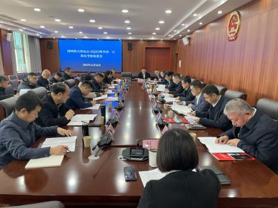 潘小进与国网黄石供电公司总经理李涛一行座谈