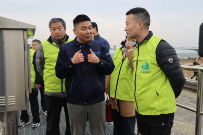 零距离探秘“污水”变“清流”