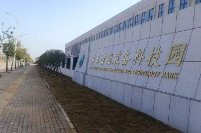 高新区：绿化提质扮靓企业周边环境