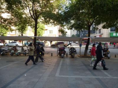 【民情直通车】建成4月不通电 200充电桩成摆设