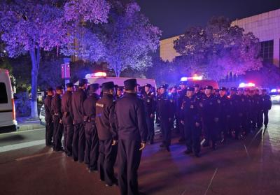 利剑出鞘 净化风气 市公安局集中清查打击“黄赌毒”违法犯罪