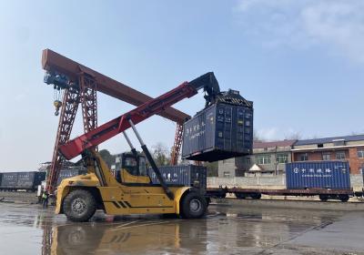 “钢铁动脉”畅流提速 “多式联运”助企降本增效