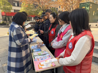 东风路街道：推动法治理念深入人心