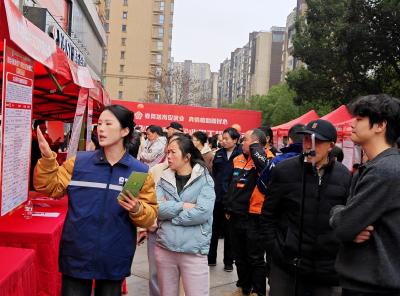 返乡就业不用远走 家乡岗位“职”等你来