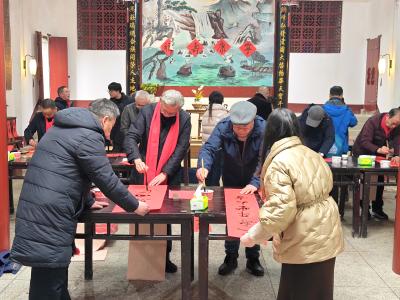 市政协开展春节“送文化下乡”活动