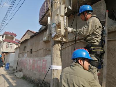 春耕建房用电忙 供电服务在身旁