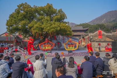 乡情乡土乡韵过大年 2026年全国“四季村晚”活动举行