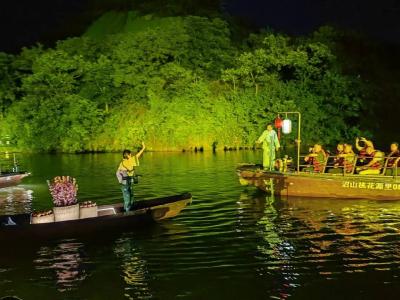 一湖碧水演活大冶“桃花源” 全村130多人当演员