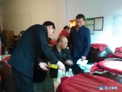 钟祥市食药监局开展白酒小作坊专项整治