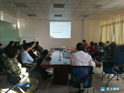 钟祥市人民医院开展“健康大讲堂”进企业活动