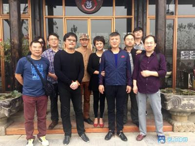 著名演员刘之冰、茹萍来钟祥参观莫愁村