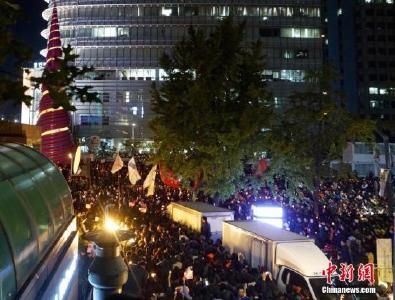 民调：朴槿惠支持率首次跌破10% 低至个位数