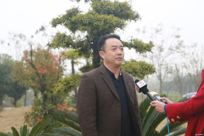 市卫计局局长陈琼接受市媒体专访