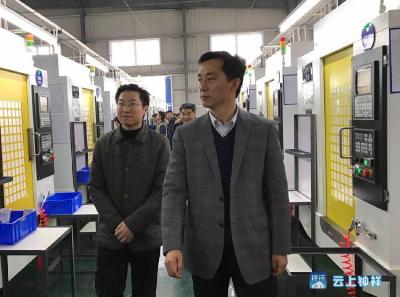 东宝考察团考察钟祥重点项目建设情况