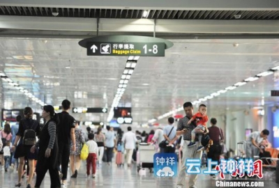 明年坐飞机需知这些新规：部分延误旅客需自费食宿
