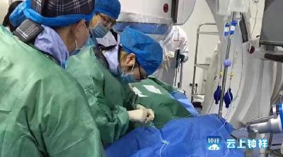 钟祥市中医院成功实施钟祥首例脑卒中急诊取栓手术  
