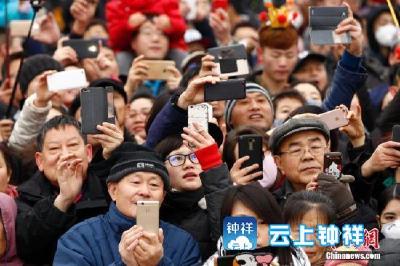 长假前三天全国旅游接待总人数1.95亿人次 收入2350亿