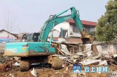 钟祥：多部门联合  依法拆除十家违建构筑物