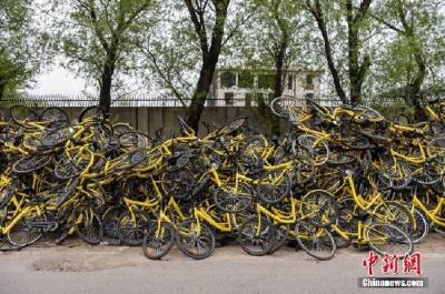 “共享单车”or“共享围城”？ 多地已对其亮红灯