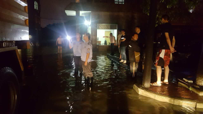 钟祥市住建局紧急启动城区排水行动
