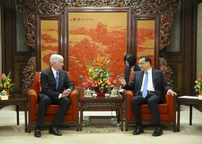 李克强会见美国密歇根州州长斯奈德