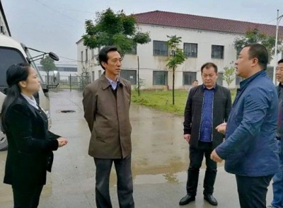 郭志泉调研九里民族工业发展情况