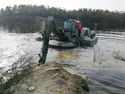 一非法拦截河道筑坝被成功拆除
