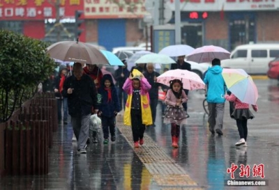 中东部地区将有雨雪天气 局地降温达10℃以上