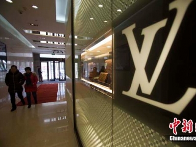 中国游客热衷购买西班牙奢侈品 年交易额近百亿欧元