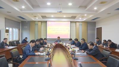 郭志泉主持召开市政府党组主题教育调研成果交流会