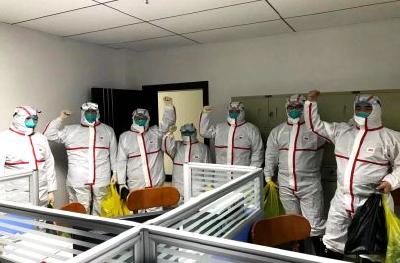 钟祥市卫健局疾控中心开展新型冠状病毒感染的肺炎防控消毒工作