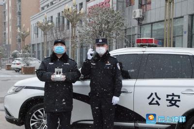 钟祥公安启用无人机开展疫情防控宣传和管控
