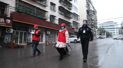 人民日报记者荆门采访战疫：人待家里，购物怎么办